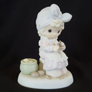 Vtg 1995 Precious Moments “Always Take Time to Pray” Porcelain Figurine PM-952